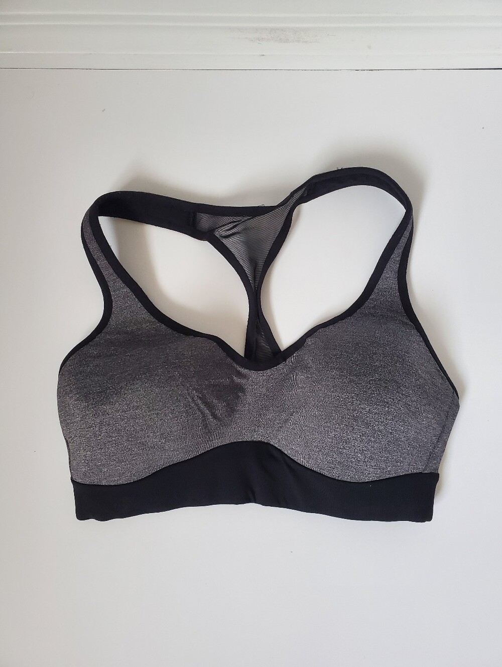 Lululemon Speed Up High Support Women’s Heathered Grey And Black Sports Bra Sz 6